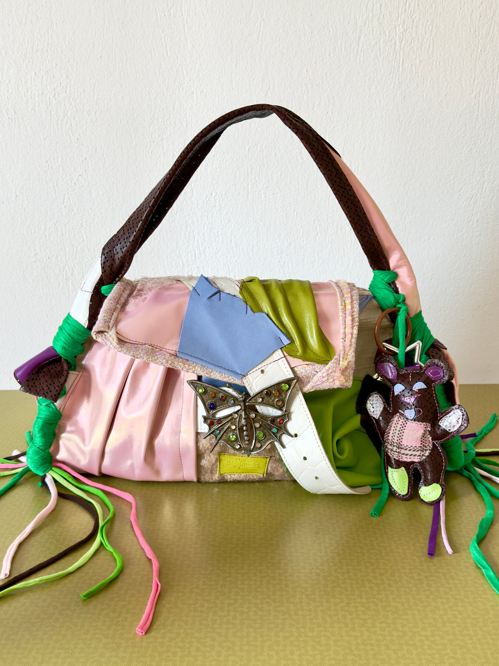 THE BUTTERFLY BELT 2/4 & BEAR CHARMY
