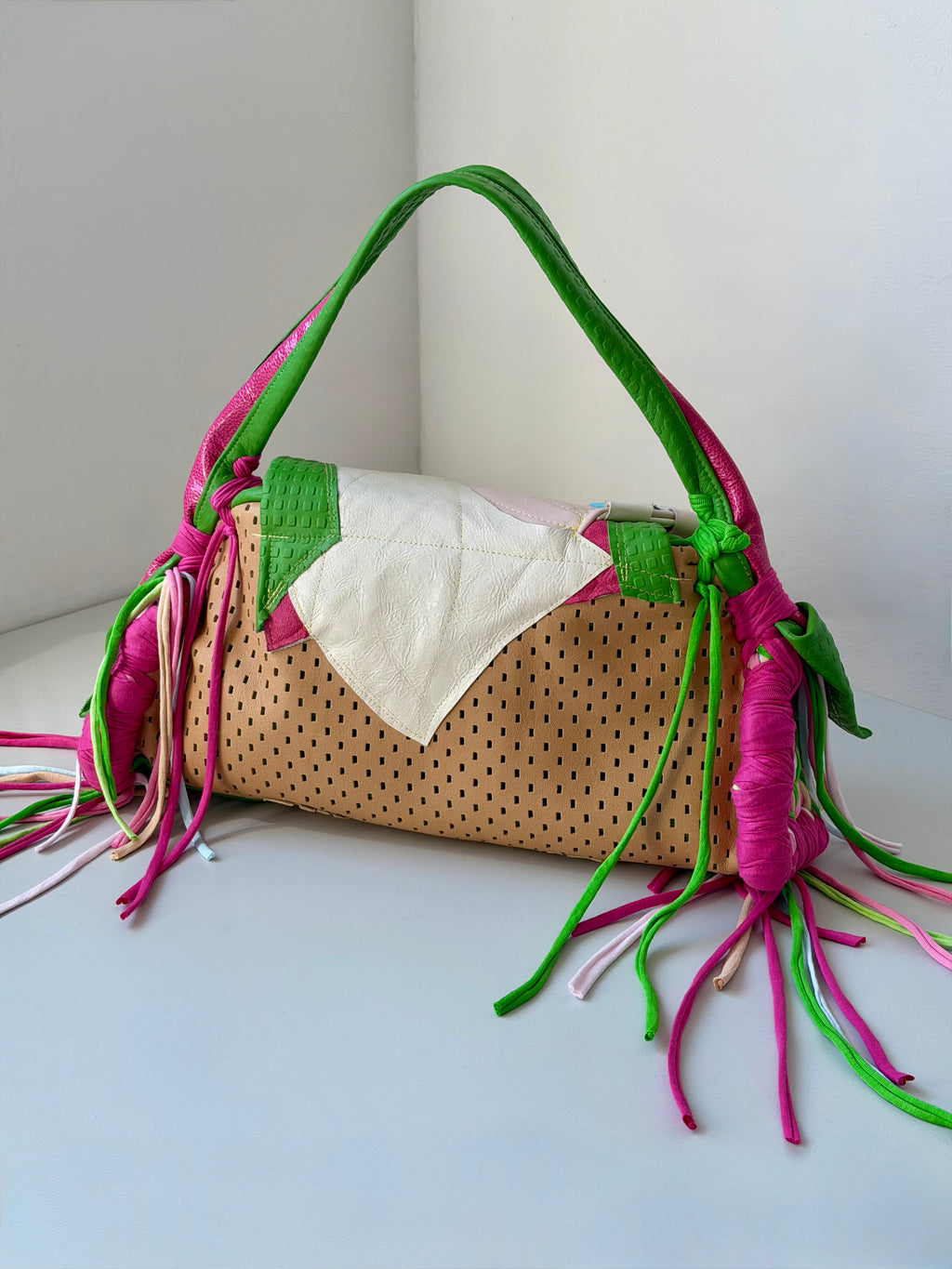 THE SQUARE BAGUETTE MINI