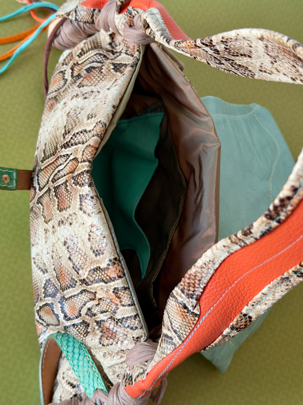 THE PYTHON BELT 3/4 WITH STIHZZY & SCARF