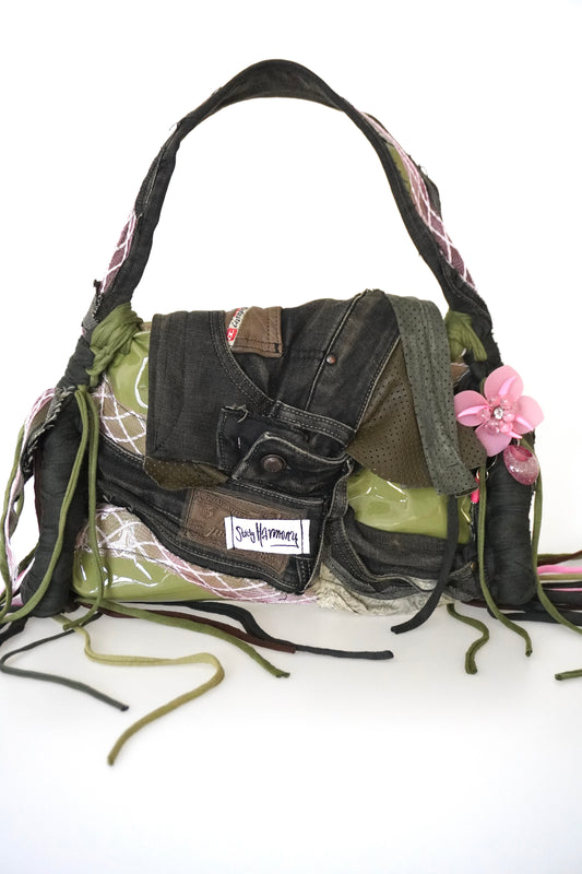 CHERISHED SUMMER BAG DROP